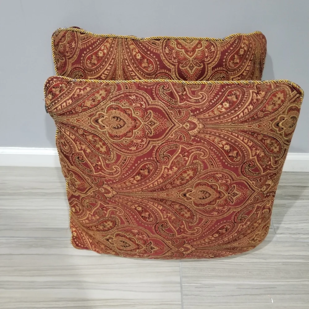 Pier 1 Import Pillow Box 3